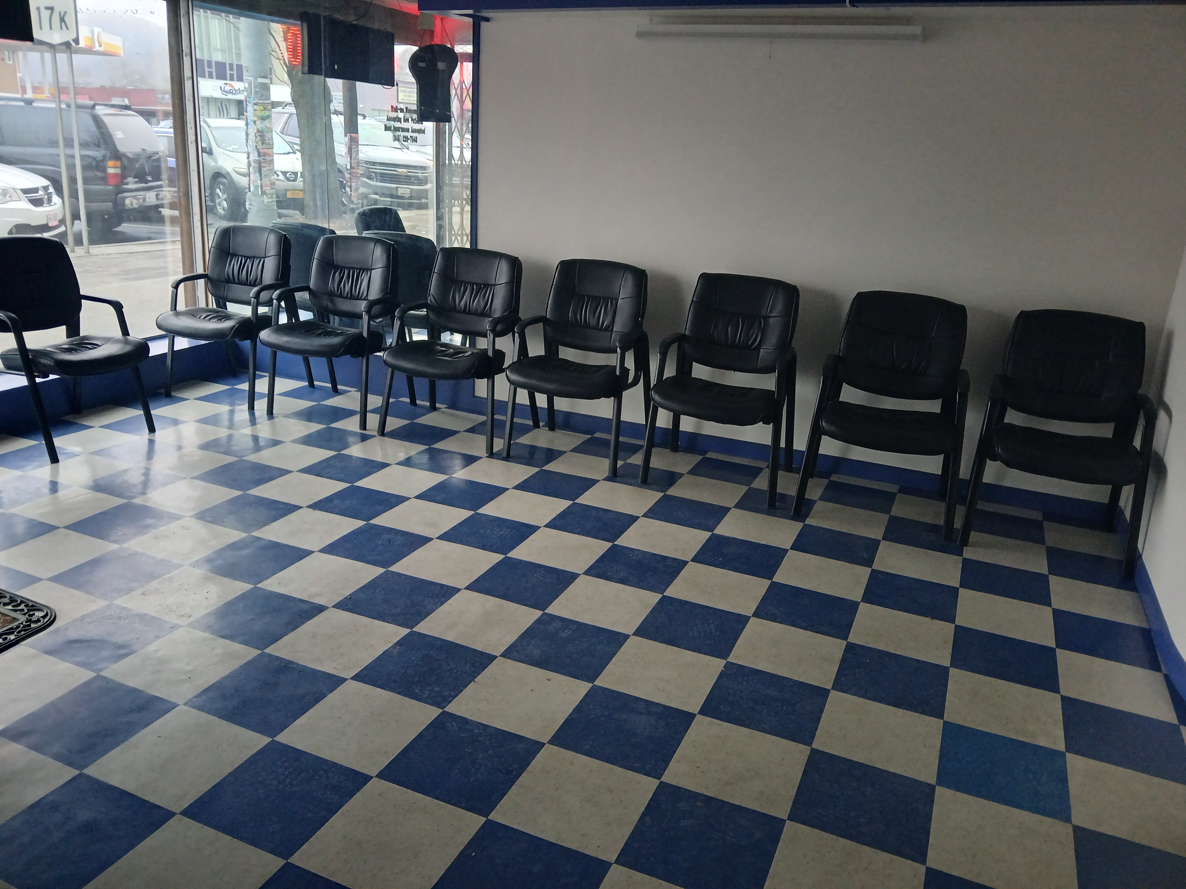 Waiting room at Dr. Francis Dental